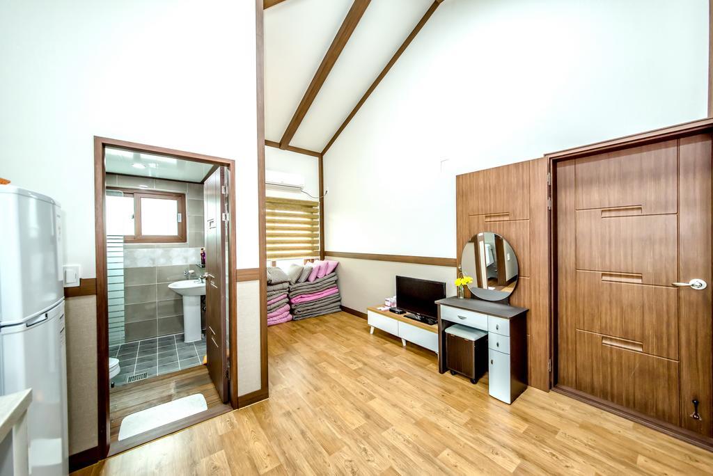 Jeju Myung House Villa Seogwipo Exteriör bild