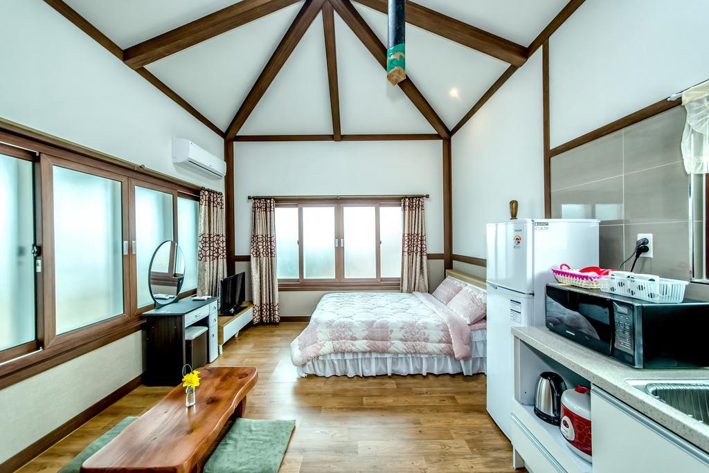 Jeju Myung House Villa Seogwipo Exteriör bild